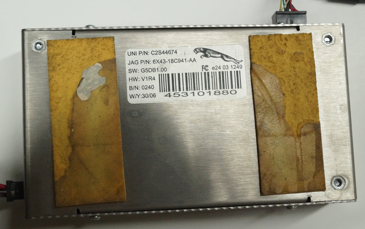 2002 - 2009 Jaguar X-Type (X400) USB Connectivity Module