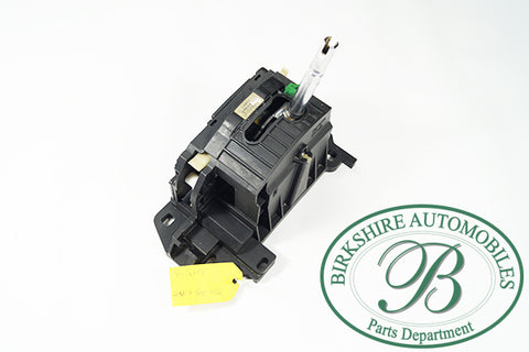 Land Rover shifter assembly part# UBC500072. Fits Land Rover LR3 2006-2009