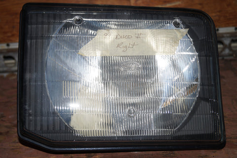 USED LAND ROVER DISCOVERY SERIES II HEADLIGHT PART #XBC105170. FITS LAND ROVER DISCOVERY SERIES II 1999-2001