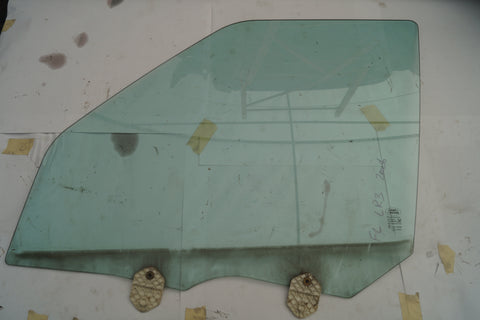 USED LAND ROVER FRONT LEFT DOOR GLASS PART #LR039054. FITS LAND ROVER LR3 AND LR4 2005-2009, LAND ROVER LR4 2010-2013.