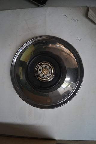 USED JAGUAR E-TYPE WHEEL HUB CAPS