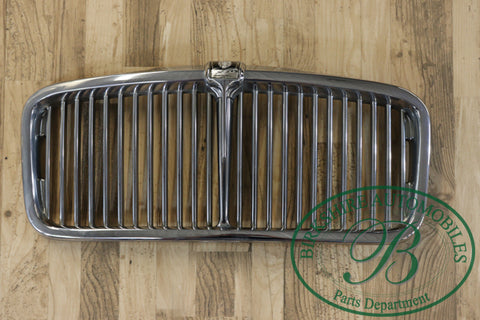 Jaguar series III vain type front grille assembly